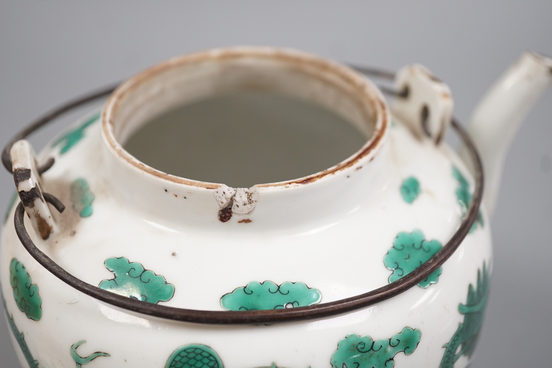 A Chinese enamelled porcelain ‘dragon’ teapot, late 19th century, 12cm